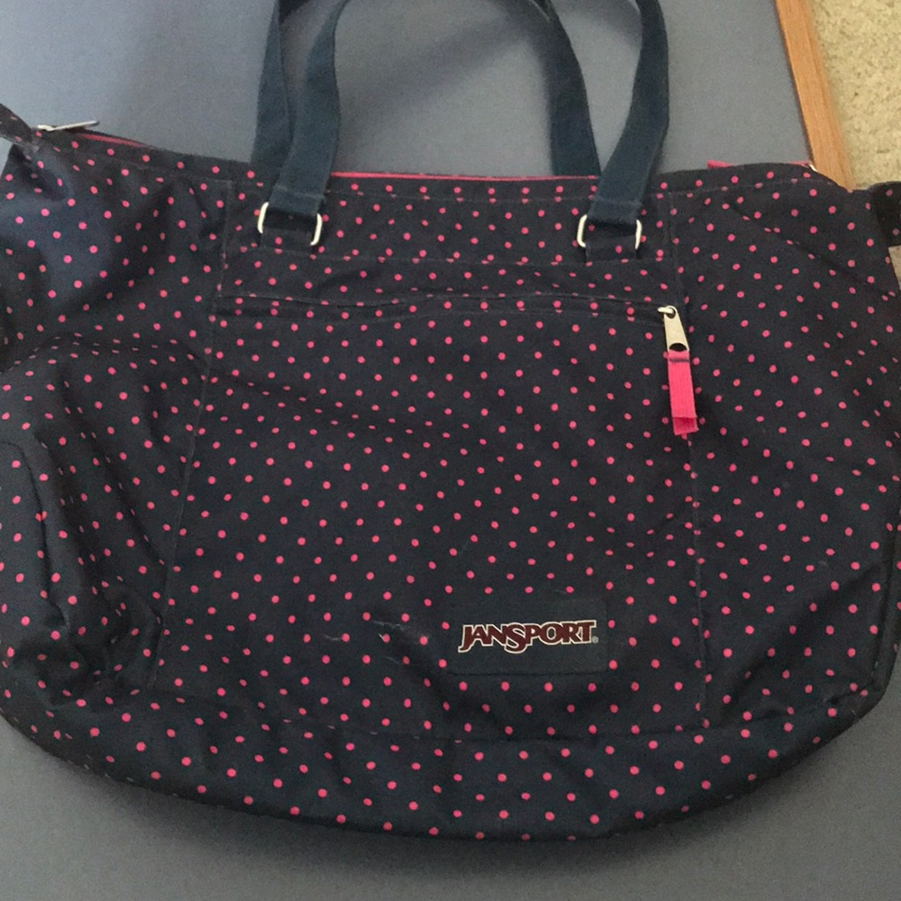 Travel tote
